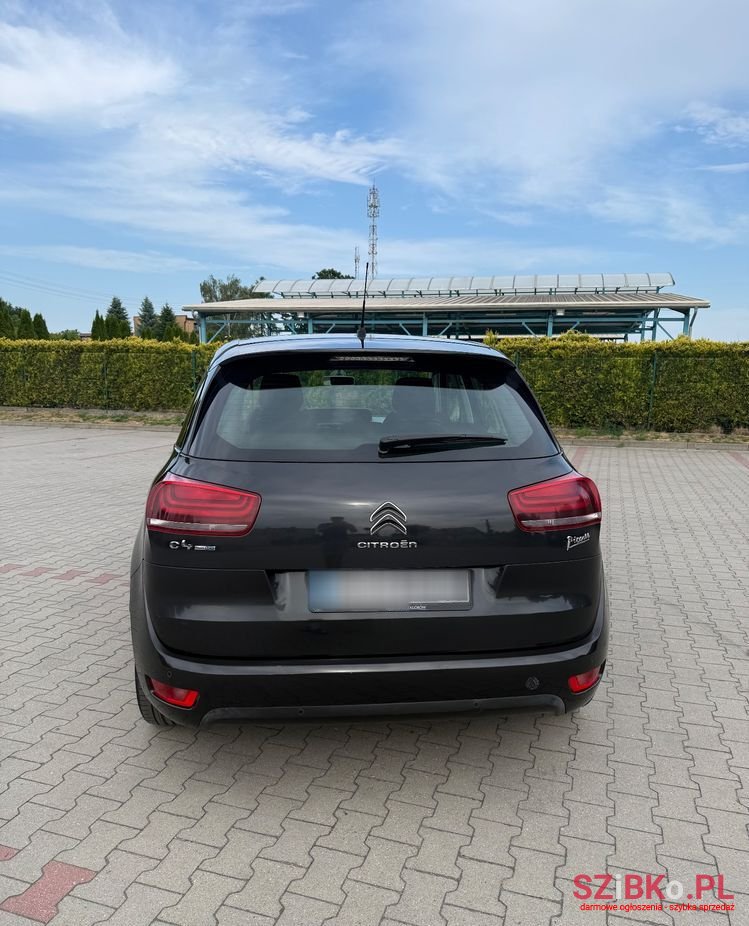 2016' Citroen C4 Picasso photo #5