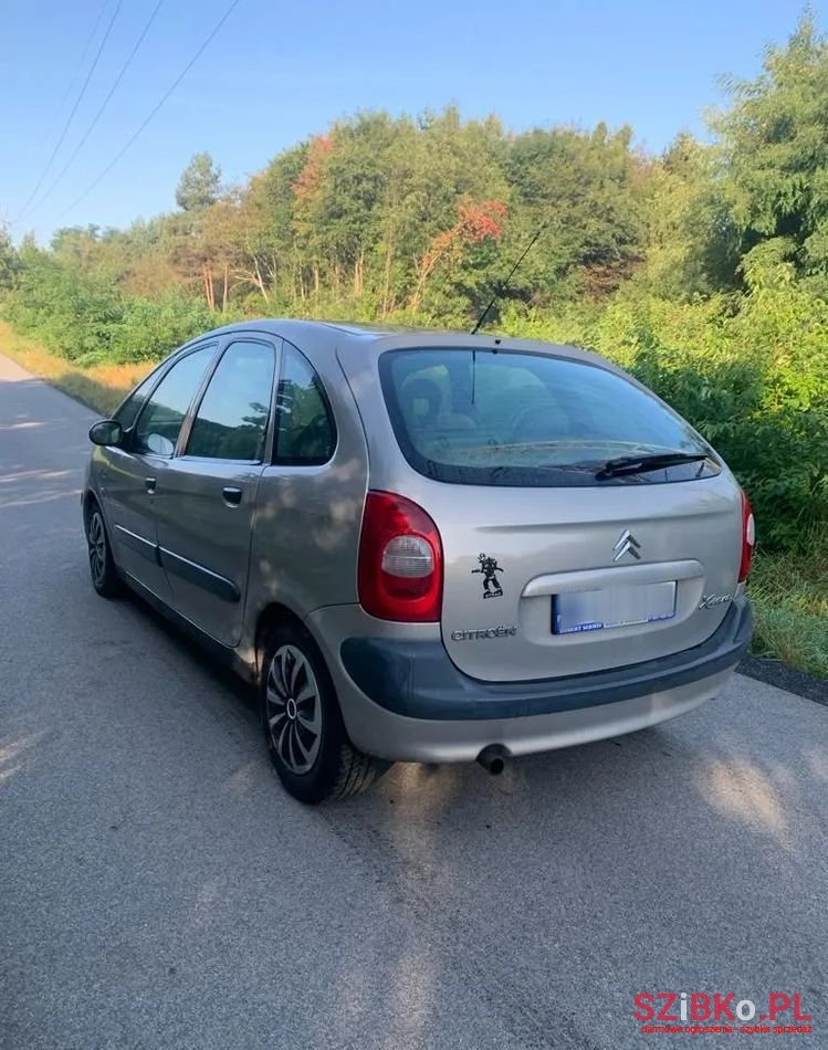2002' Citroen Xsara Picasso 1.8 16V Sx photo #4