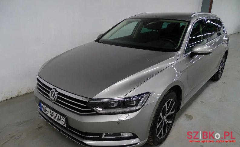 2016' Volkswagen Passat photo #1
