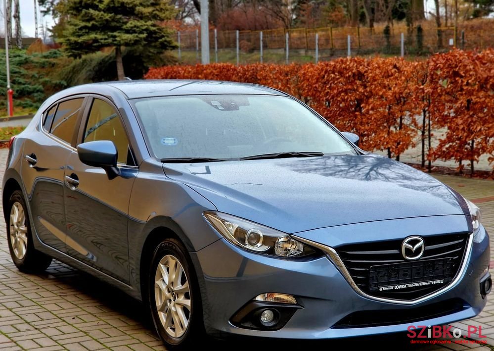 2016' Mazda 3 Skyactiv-G photo #3