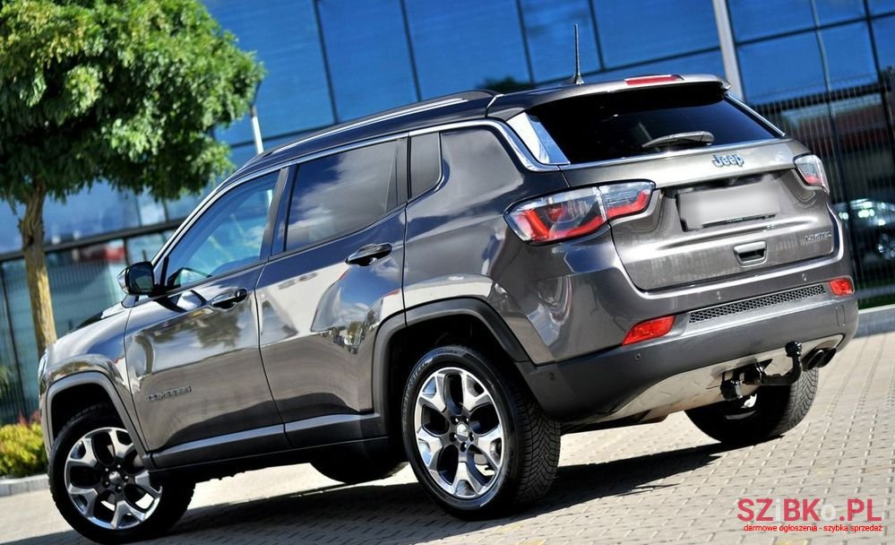 2018' Jeep Compass photo #2