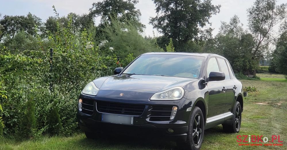 2007' Porsche Cayenne photo #2