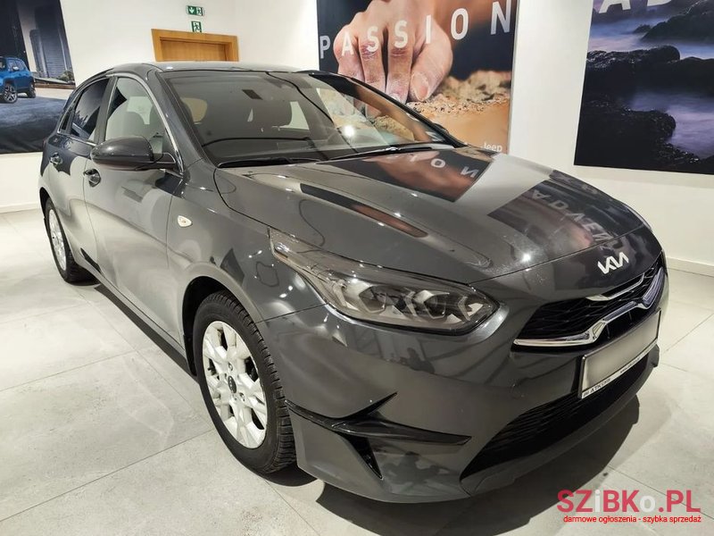 2022' Kia Ceed 1.5 T-Gdi M photo #3