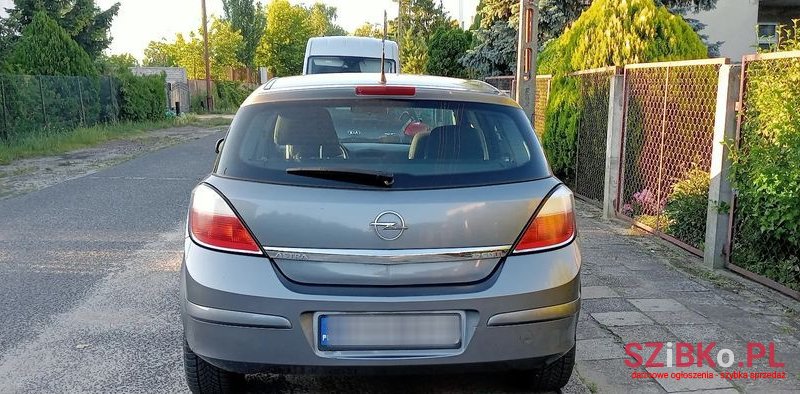 2006' Opel Astra 1.7 Cdti Elegance photo #4