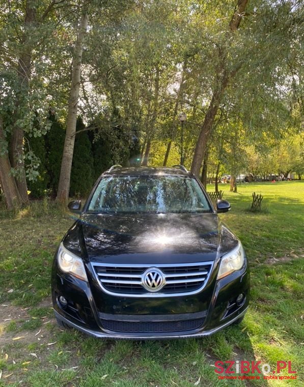 2008' Volkswagen Tiguan photo #2