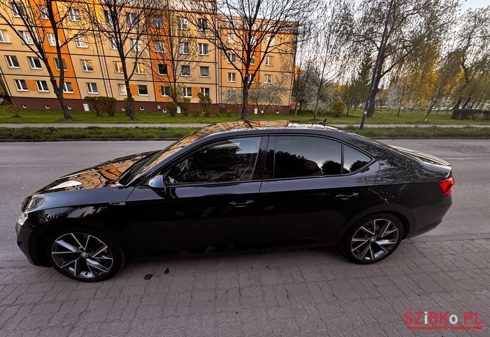2022' Skoda Superb photo #1
