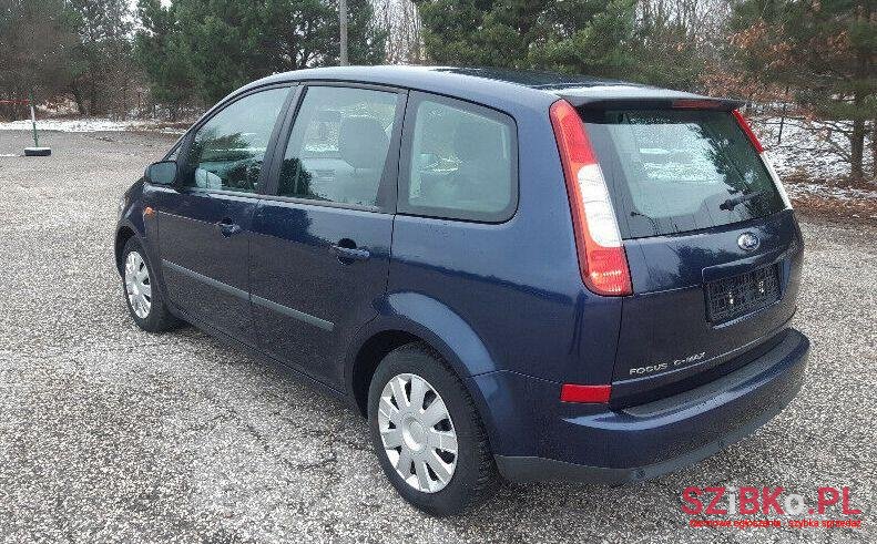 2003' Ford Focus photo #2