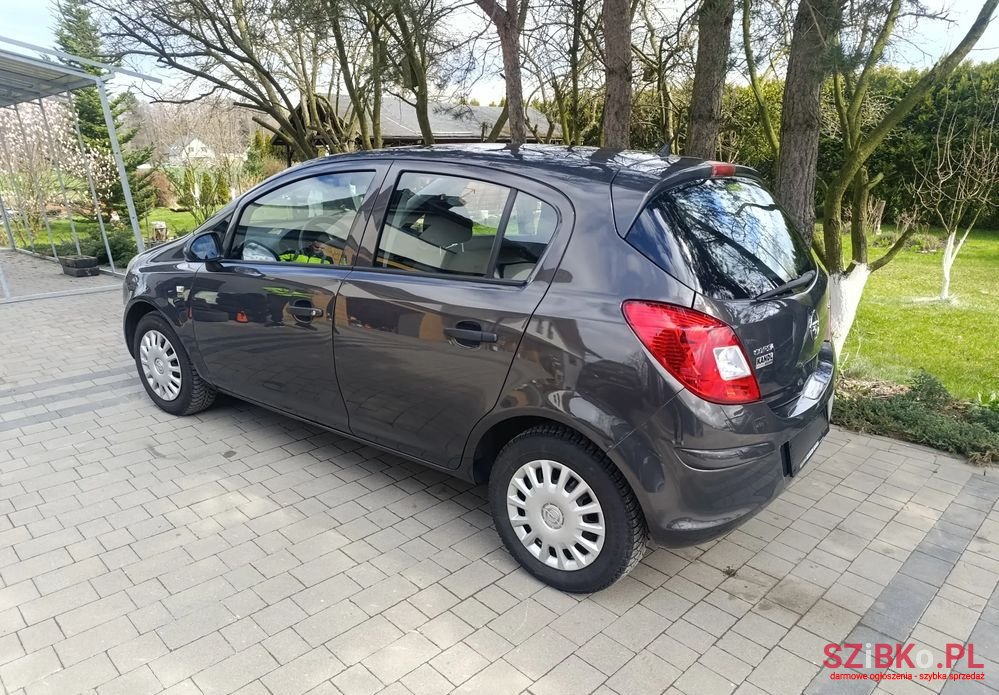 2013' Opel Corsa photo #4