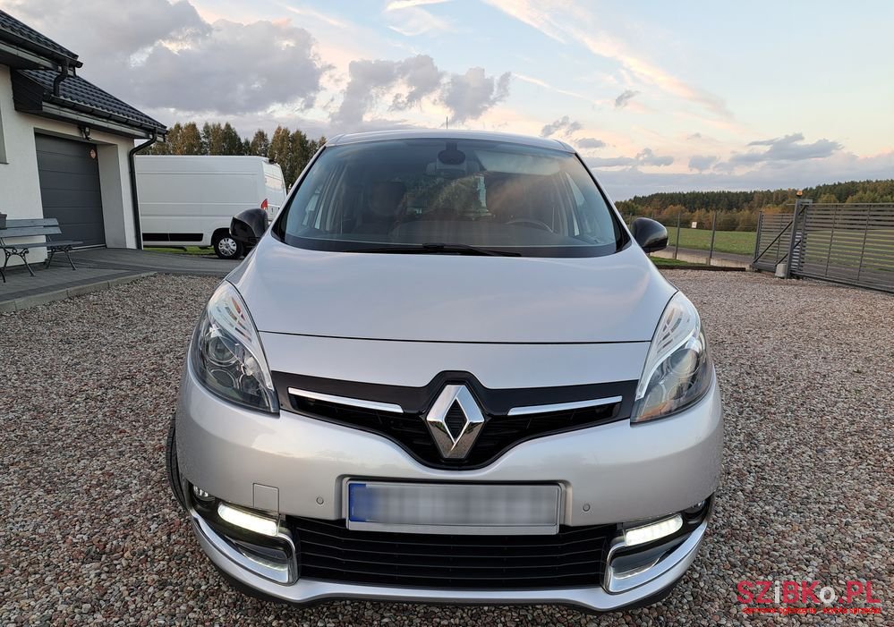 2013' Renault Scenic photo #2