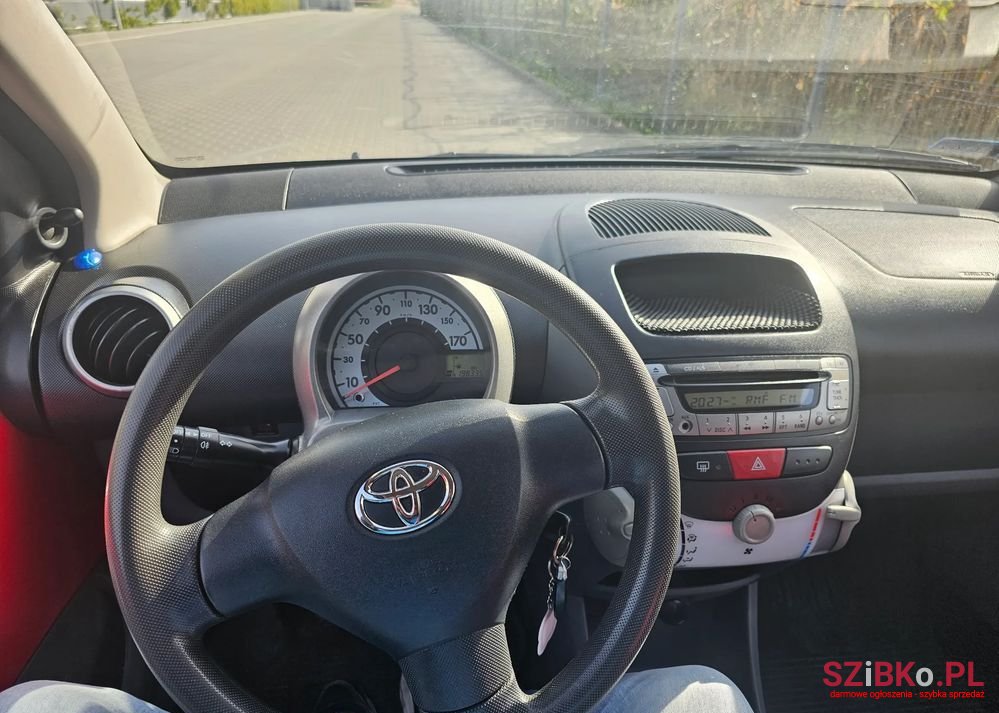 2007' Toyota Aygo 1.0 Vvt-I photo #2