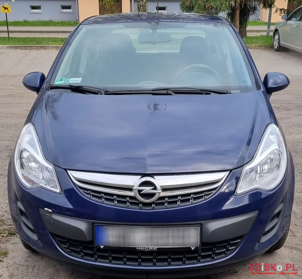 2012' Opel Corsa photo #2
