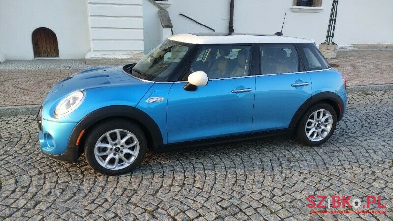 2015' MINI Cooper photo #2