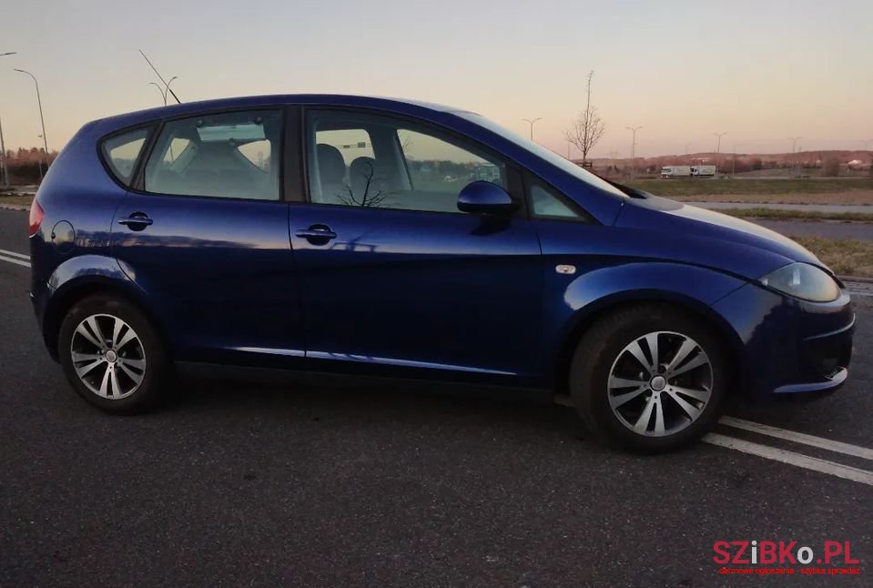 2004' SEAT Altea photo #3