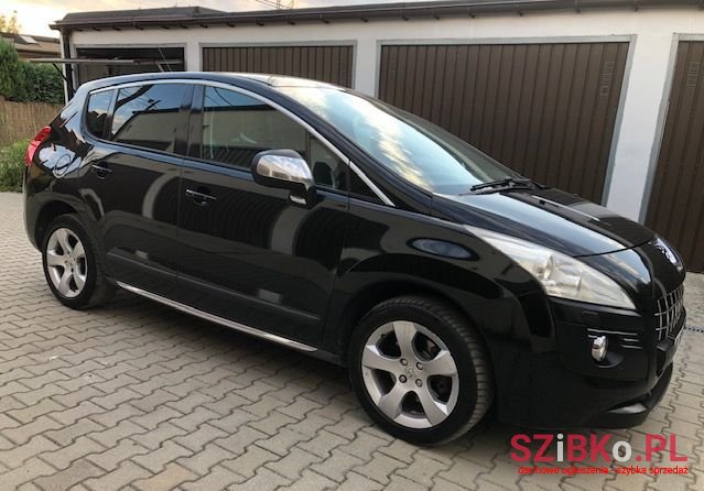 2011' Peugeot 3008 photo #1