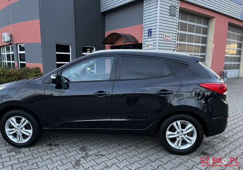2010' Hyundai ix35 photo #2