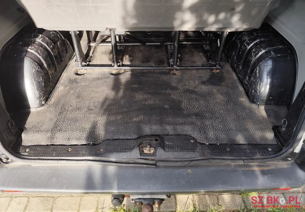 2003' Renault Trafic Passenger photo #4