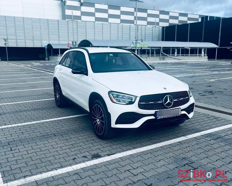 2021' Mercedes-Benz GLC photo #4