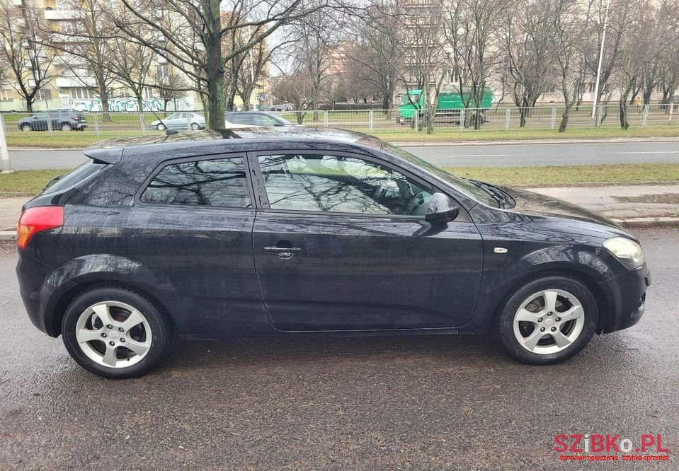 2008' Kia Pro Ceed photo #4