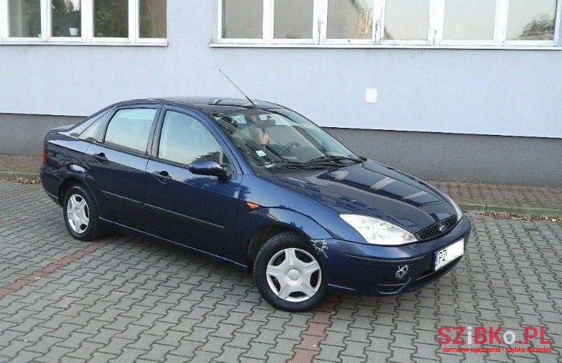 2004' Ford Focus photo #2