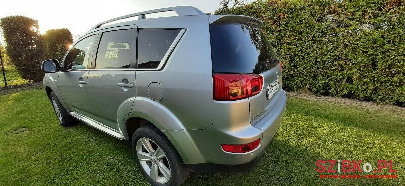 2008' Peugeot 4007 photo #3