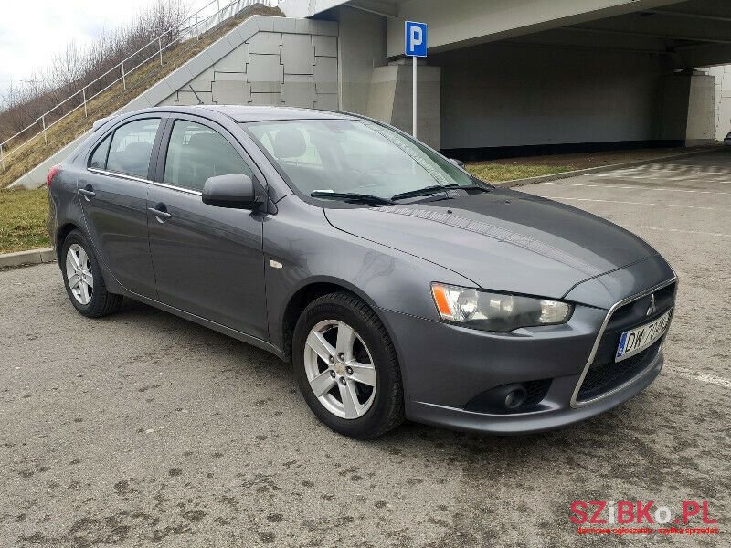 2010' Mitsubishi Lancer photo #1