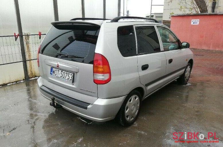 2001' Mitsubishi Space Star photo #2