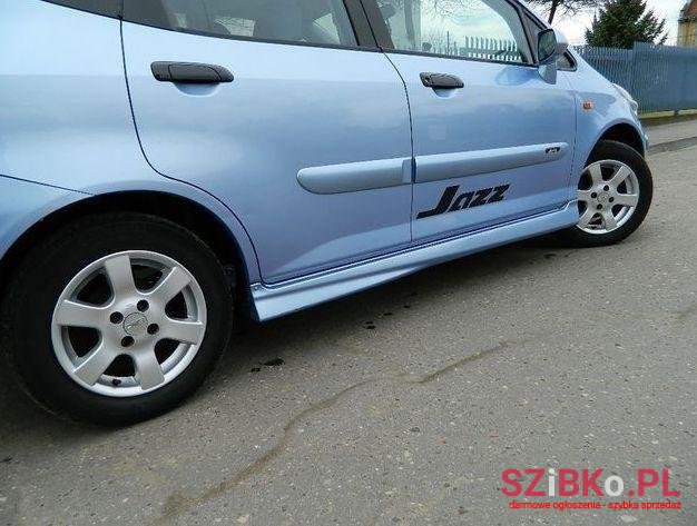 2003' Honda Jazz photo #2