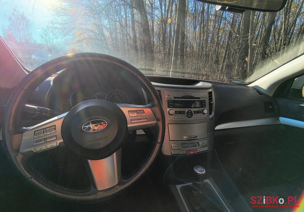 2010' Subaru Outback Legacy 2.0 D Active photo #4