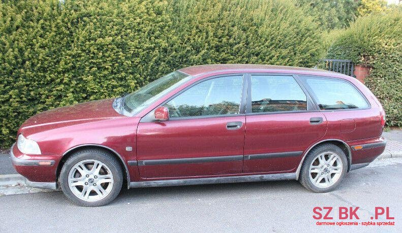 1998' Volvo V40 photo #1