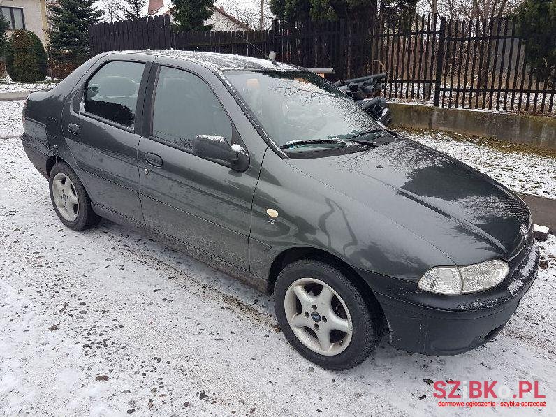 2000' Fiat Siena photo #1