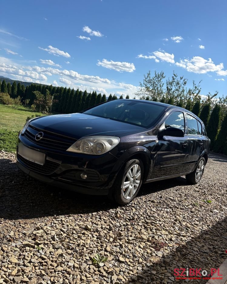 2008' Opel Astra 1.7 Cdti photo #2