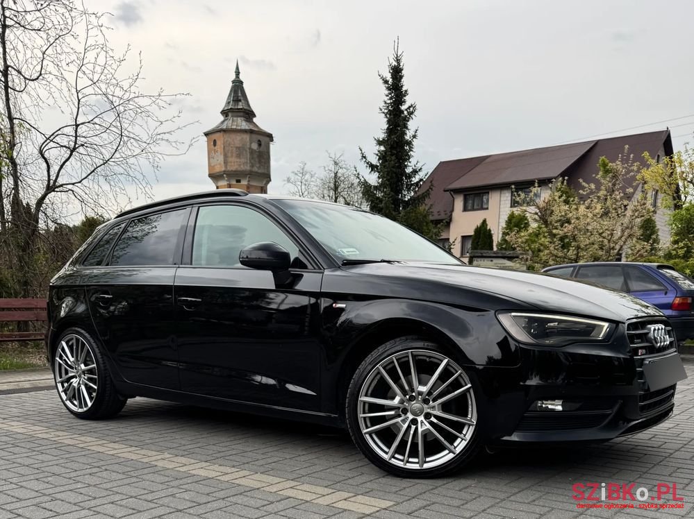 2014' Audi A3 Sportback photo #1