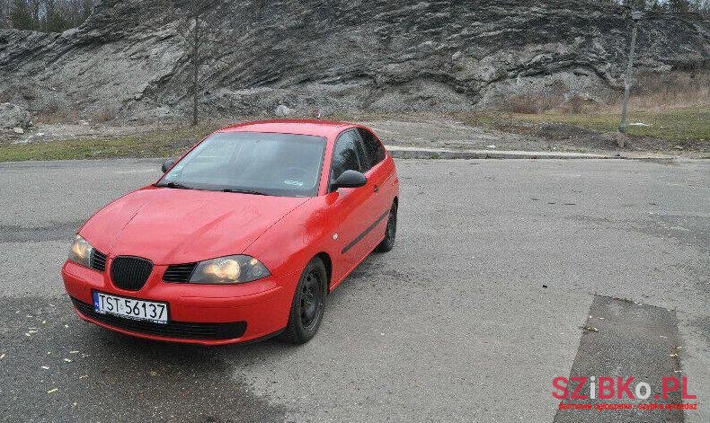 2002' SEAT Ibiza photo #1