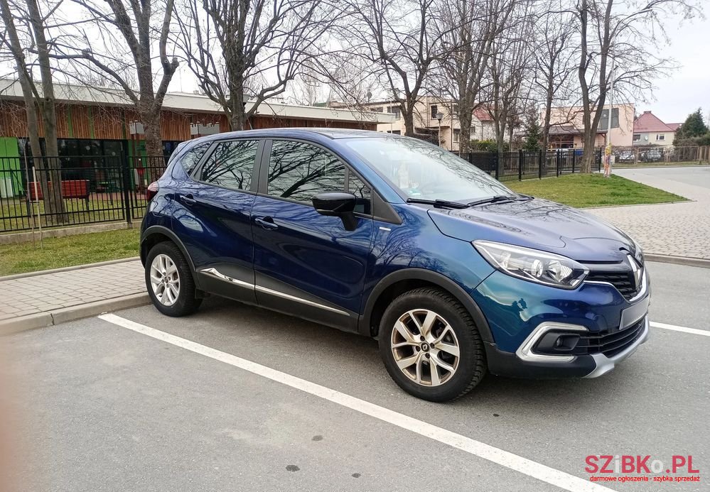 2019' Renault Captur photo #2