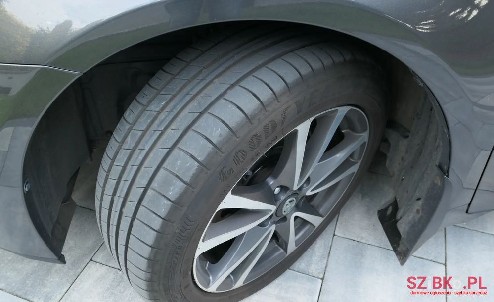 2012' Toyota Avensis 2.0 Prestige Ms photo #5