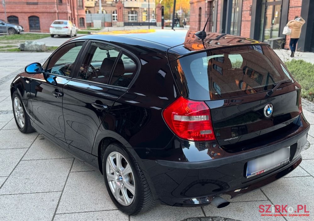 2007' BMW 1 Series 118D photo #5