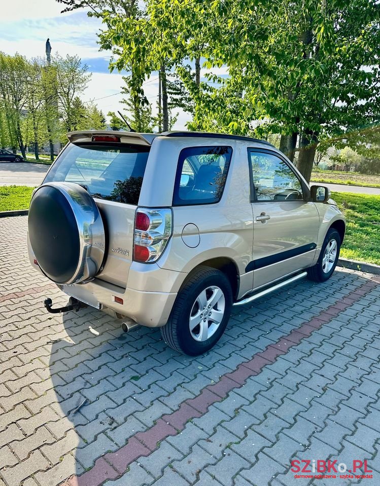 2011' Suzuki Grand Vitara photo #5