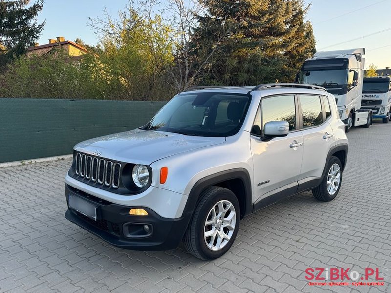 2016' Jeep Renegade photo #1