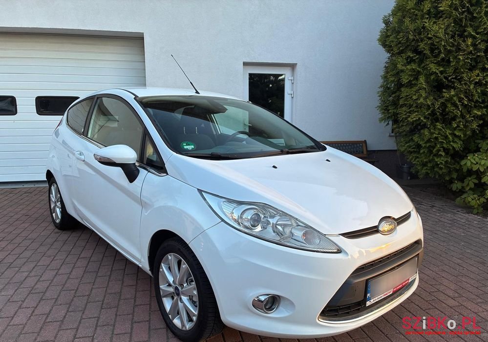 2009' Ford Fiesta 1.25 Titanium photo #2
