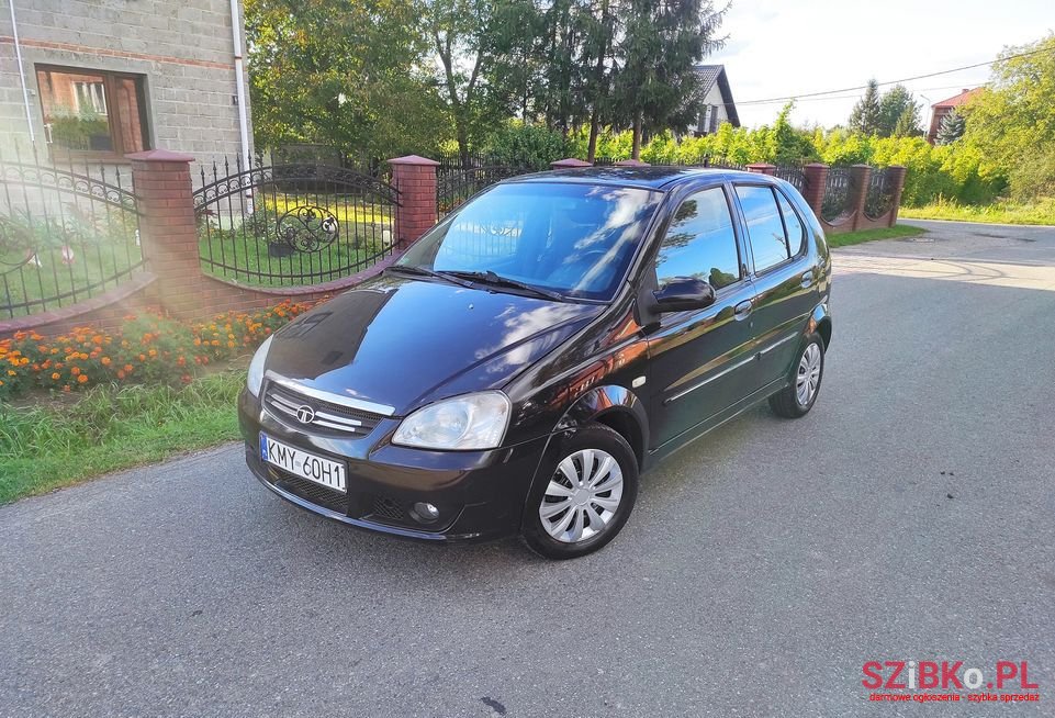 2010' Tata Indica photo #1