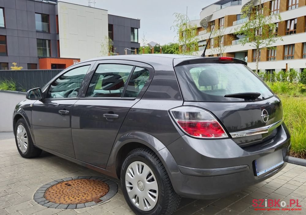 2012' Opel Astra Iv 1.6 Active photo #4