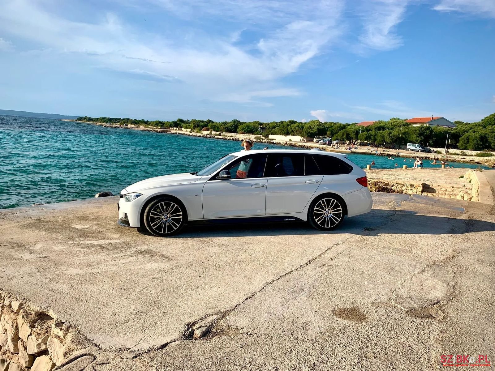 2016' BMW 3 Series photo #3