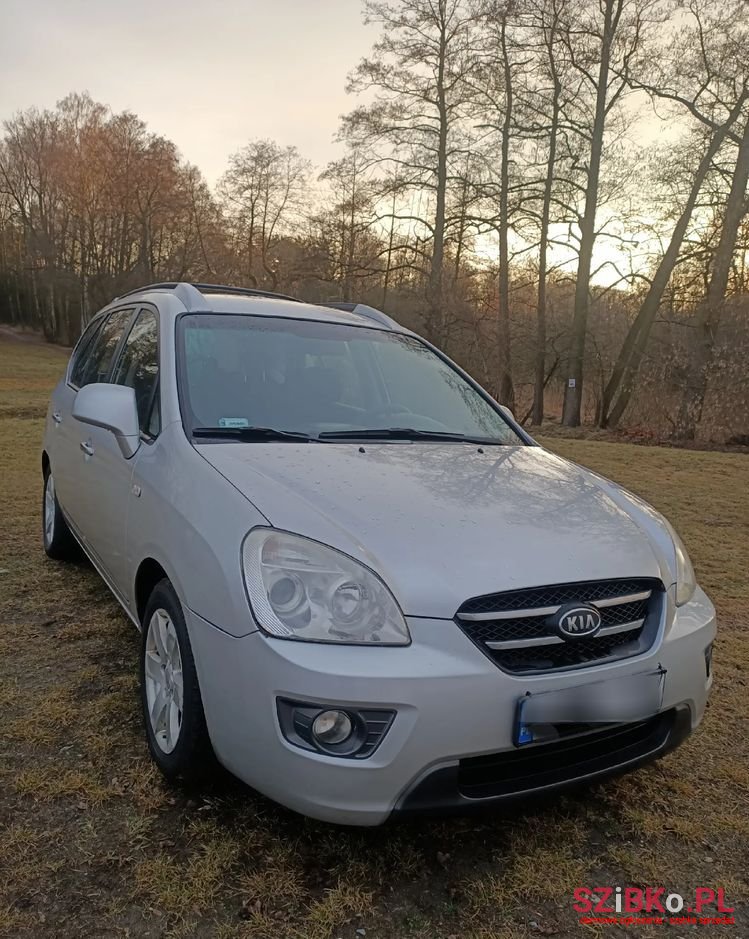 2007' Kia Carens photo #2