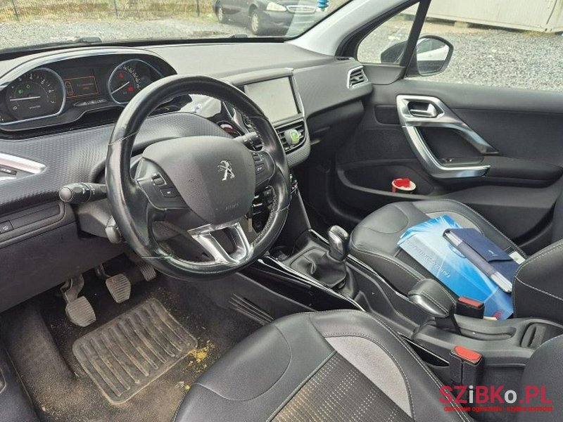2018' Peugeot 2008 photo #6