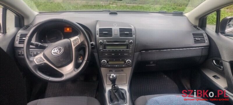 2009' Toyota Avensis photo #4