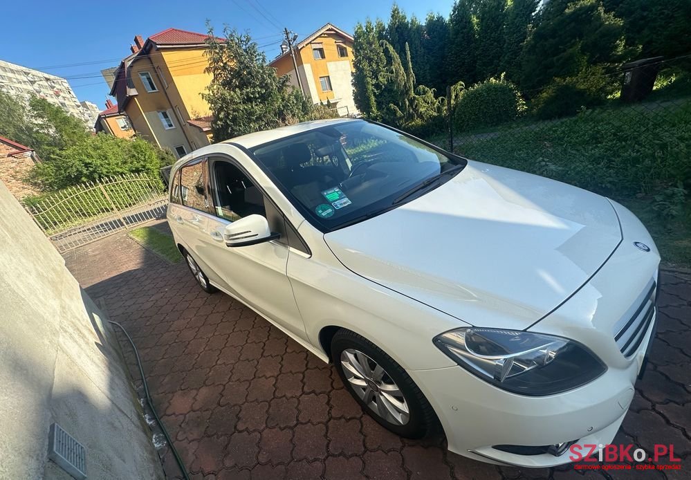 2014' Mercedes-Benz B-Class 180 (Cdi) D photo #3