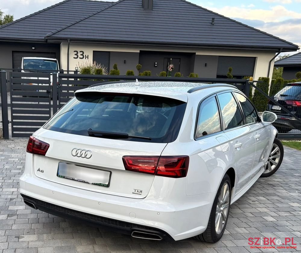 2015' Audi A6 Avant photo #6