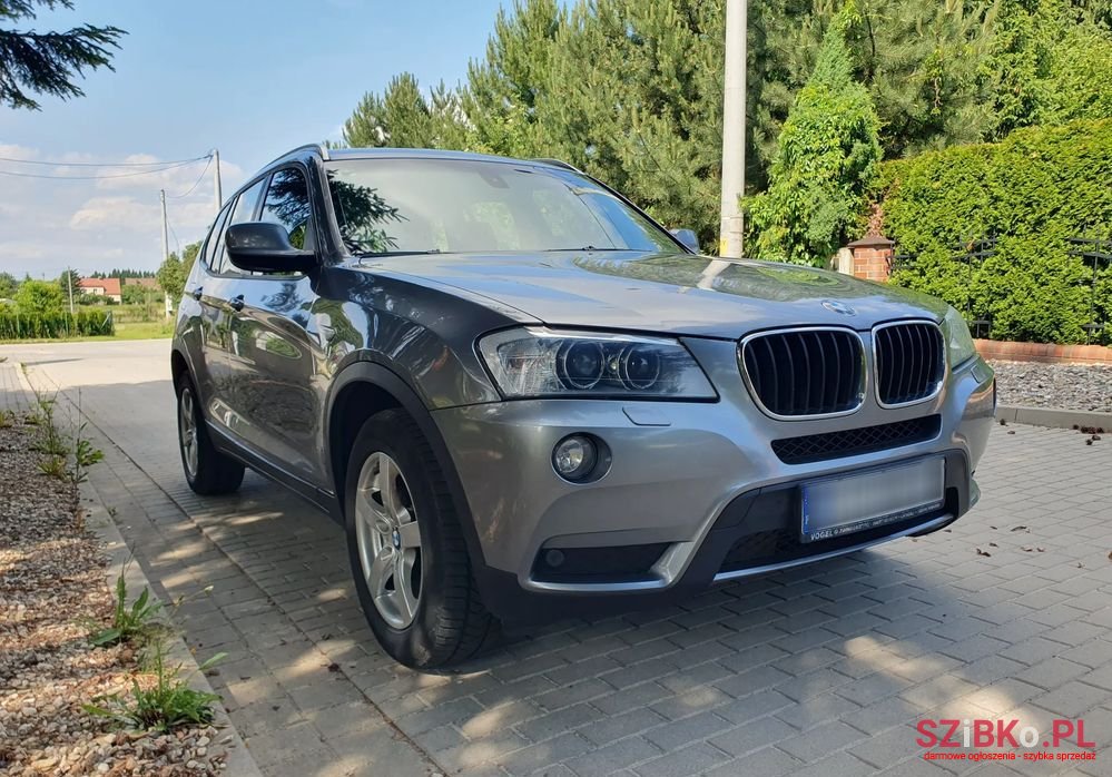2011' BMW X3 Xdrive20D photo #1