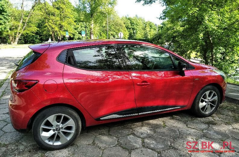 2016' Renault Clio photo #1