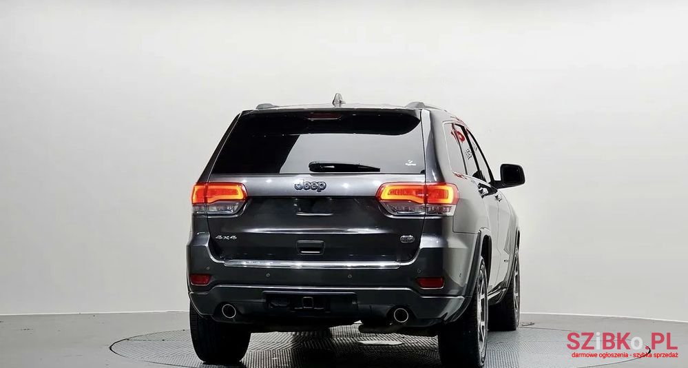 2019' Jeep Grand Cherokee 3.6 V6 Overland photo #4